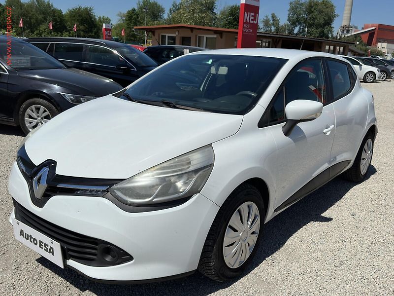 Renault Clio (2013) 1.5 dCi, ČR, Navi, AC - fotka 3 z 16