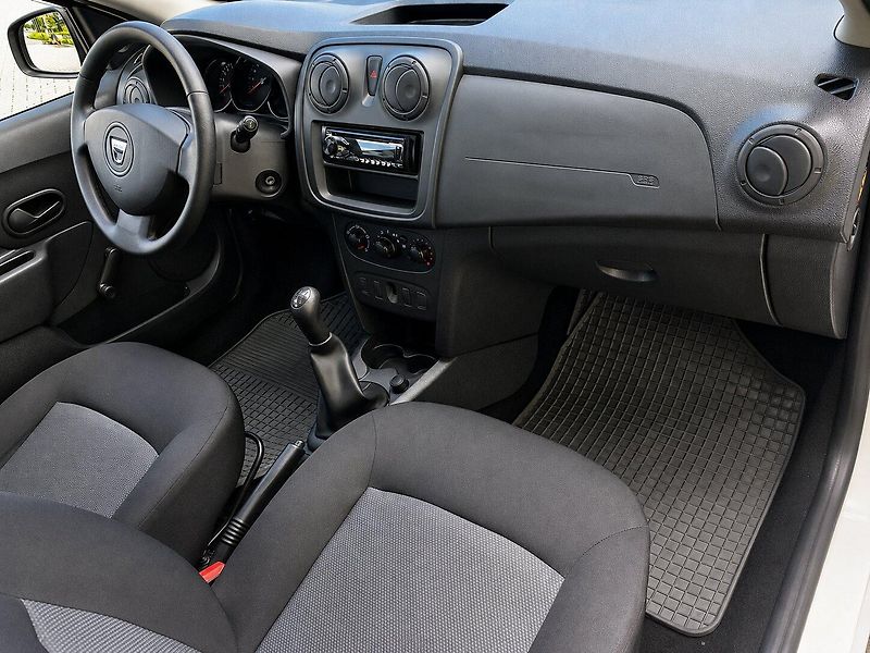 Dacia Sandero 1,2i(54kW)*STK DO 7/2027* - fotka 10 z 13