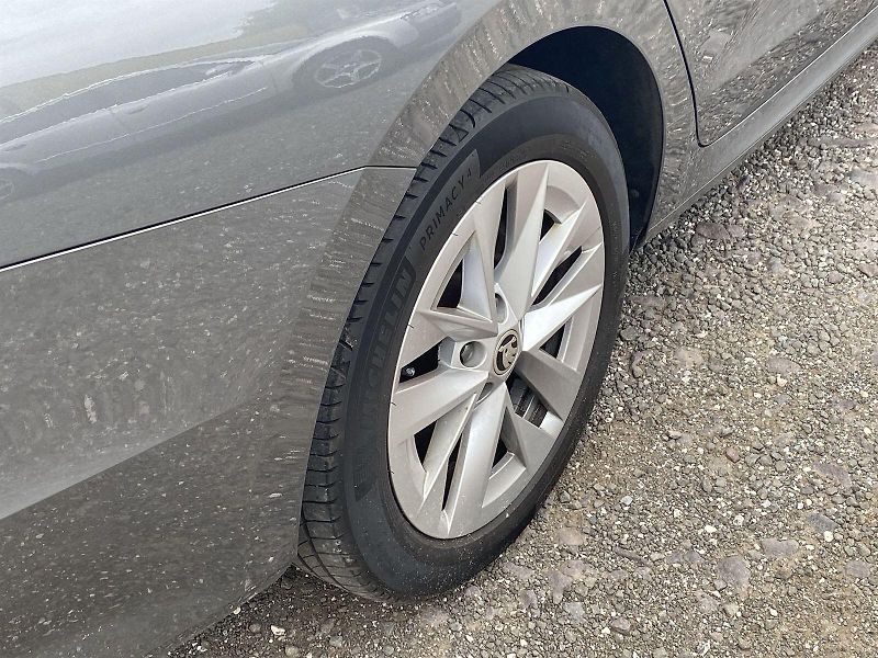 Škoda Octavia (2023) Combi 1.5 TSI ACT e-TEC DSG St - fotka 27 z 33