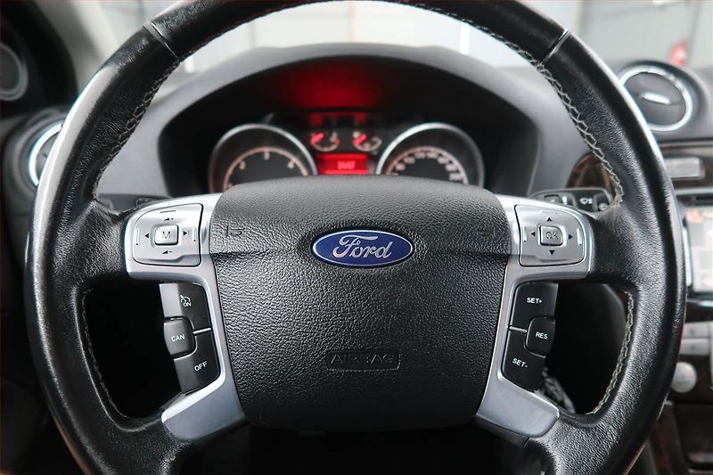 Ford Mondeo (2009) 2.0 TDCi, Navi, Tempomat - fotka 15 z 22