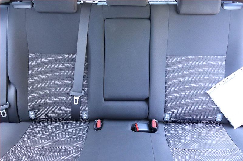 Toyota Auris (2013) 1.6 Valvematic, Automat, Navi - fotka 10 z 24