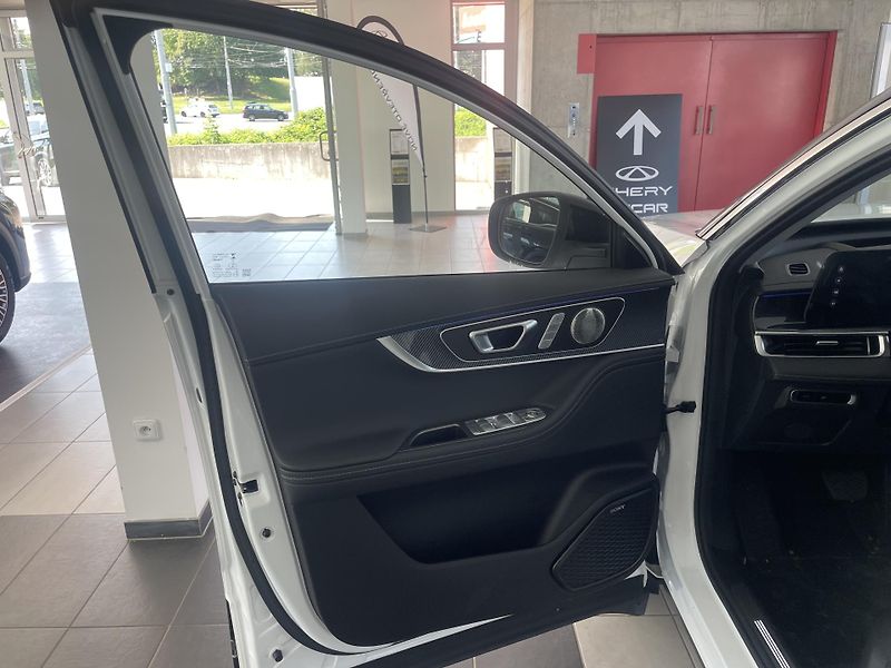 Chery Tiggo 7 (2026) 1,6T ICE Unique AWD - fotka 10 z 54