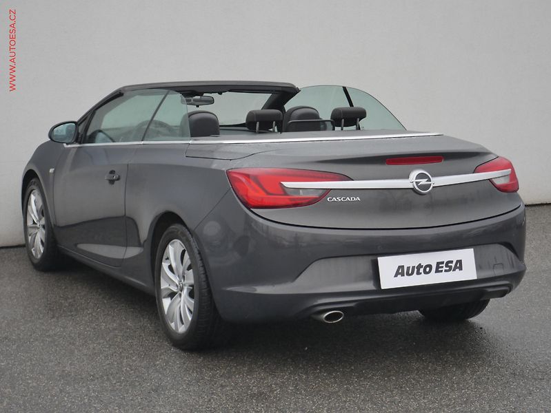 Opel Cascada (2013) 1.4i, AC, výhřev sed - fotka 6 z 21
