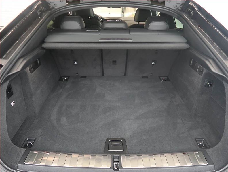 BMW X6 (2021) xDrive30d - fotka 14 z 20