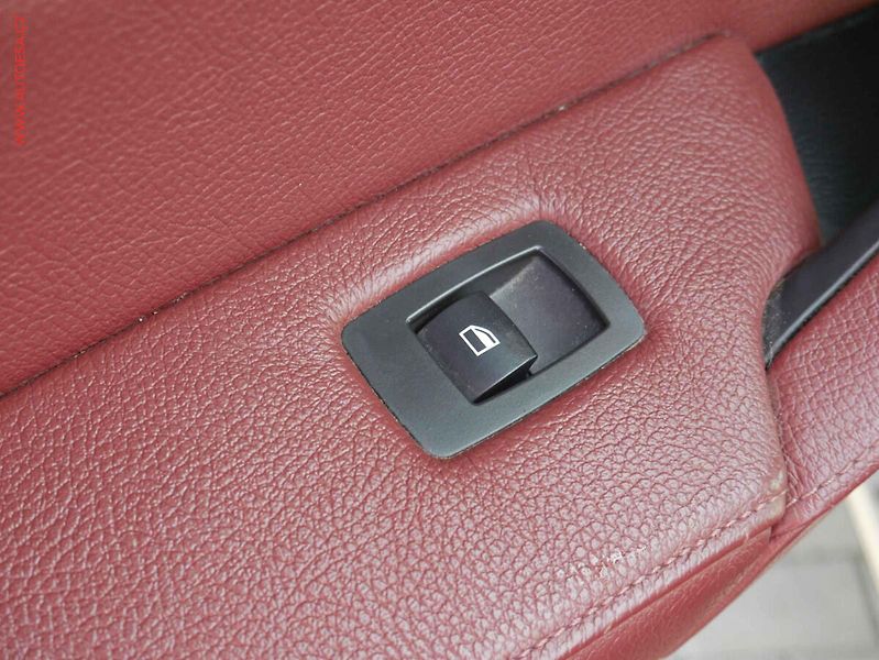 BMW X6 (2011) 3.0D xDrive 30D, AT, bixen - fotka 12 z 23