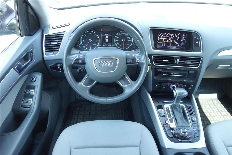 Audi Q5 2,0 TDi 120KW,S-TRONIC,QATTRO. - fotka 17 z 36