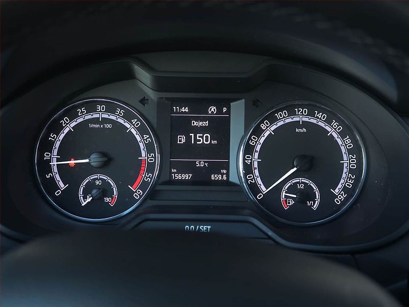 Škoda Octavia (2018) 1.6 TDI, Automat, Tempomat - fotka 11 z 16
