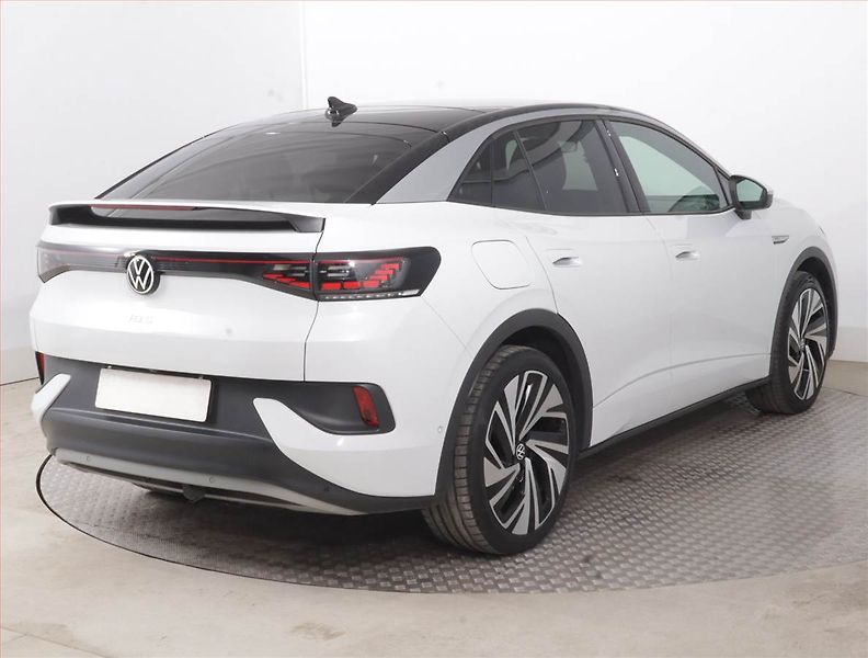 Volkswagen ID.5 (2022) Pro Perf. (82 kWh), SoH 94% - fotka 5 z 19