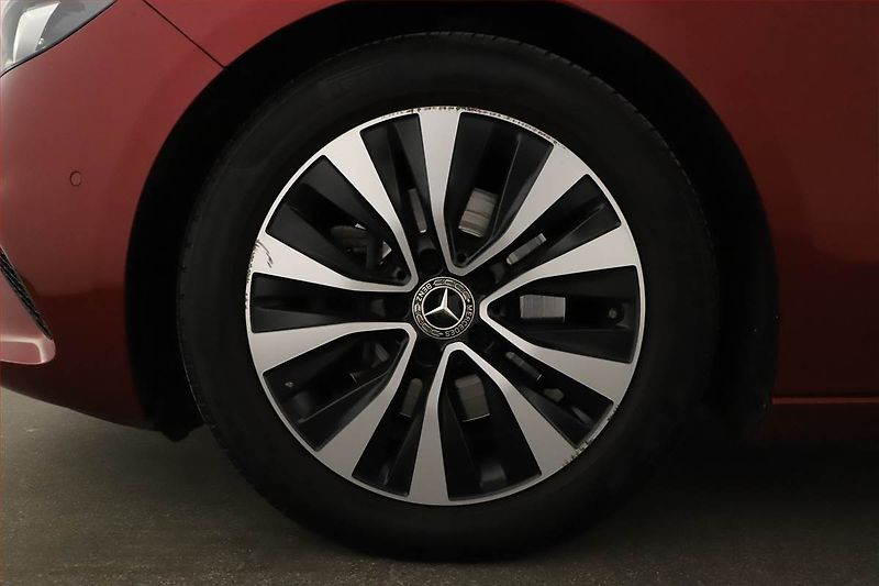 Mercedes-Benz Třídy B (2021) B 180 d, Automat, Kůže, Navi - fotka 12 z 17