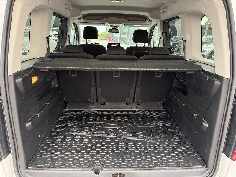 Opel Combo (2022) ELEGANCE+ 1.5CDTI 96kW TAŽNÉ - fotka 6 z 11