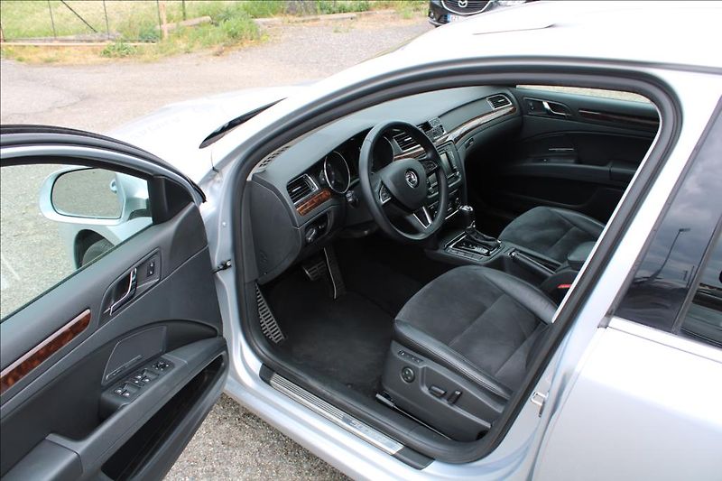 Škoda Superb 3,6 FSi  4 x 4, DSG, 191KW - fotka 9 z 29