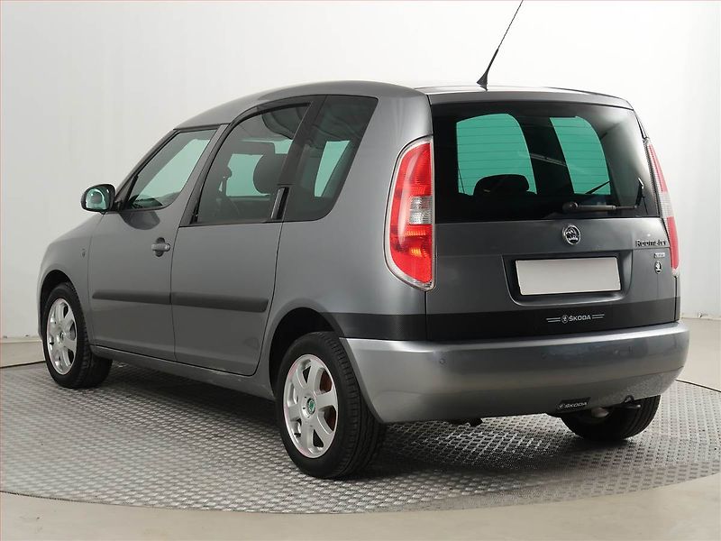 Škoda Roomster (2011) Ambition 1.2 TSI - fotka 4 z 14