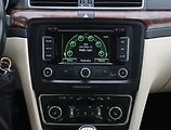 Škoda Superb (2013) Elegance 2.0 TDI, Navi - náhled 12