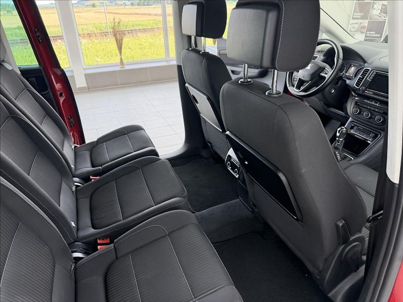 Seat Alhambra 1,4 TSI, 7-míst,Navi,Panorama - fotka 29 z 33