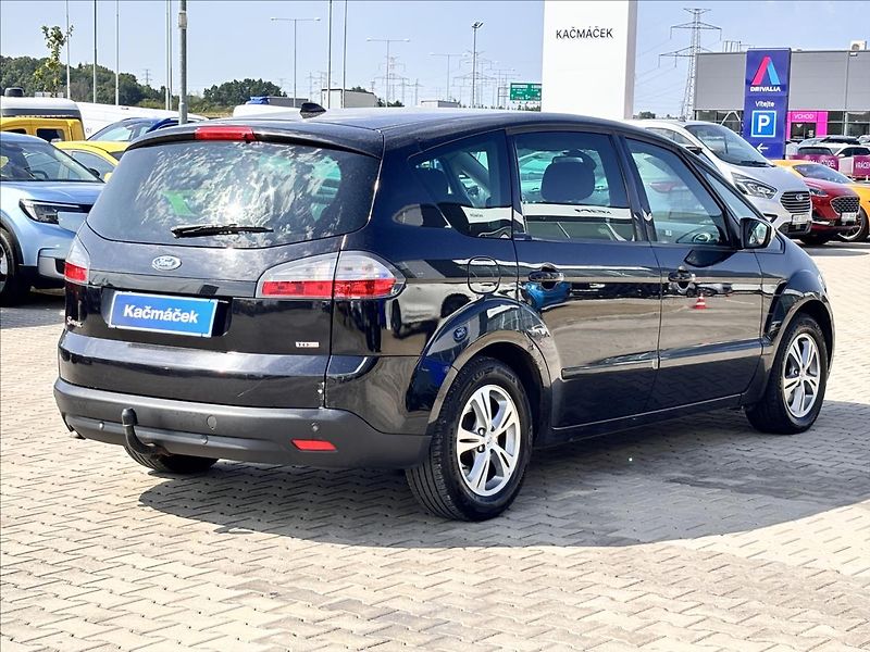 Ford S-MAX 2,0 TDCi 103kW Titanium 7 MÍST - fotka 5 z 24