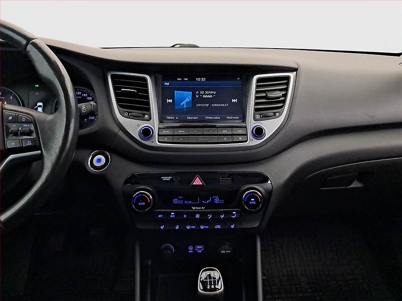 Hyundai Tucson (2015) Style 2.0 CRDi, 4X4 - fotka 12 z 22