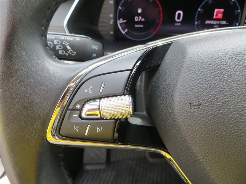 Škoda Octavia 2,0 TDI 85kW Ambition Combi ČR - fotka 20 z 25