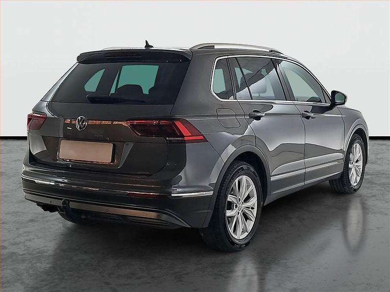 Volkswagen Tiguan (2017) 2.0 TDI, Automat, Navi - fotka 5 z 22