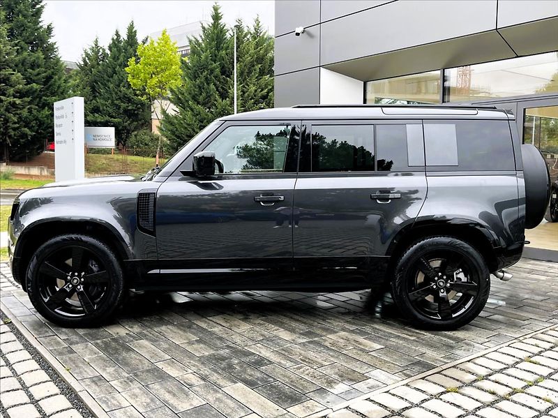 Land Rover Defender (2026) 110 V8 P425 X-DYNAMIC HSE - fotka 2 z 40