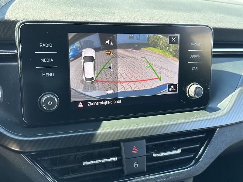 Škoda Scala (2022) 1.0 TSI Monte Carlo - fotka 17 z 30