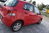 Toyota Yaris 1,0 i 51KW ZAD. PARK. SENZORY - náhled 4