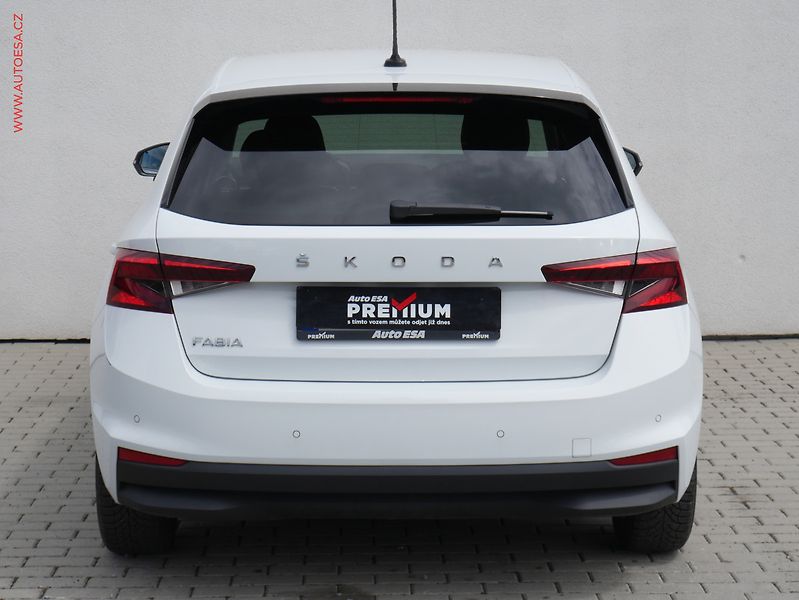 Škoda Fabia (2022) 1.0 TSI, 1.maj,ČR, Style, LED - fotka 5 z 20