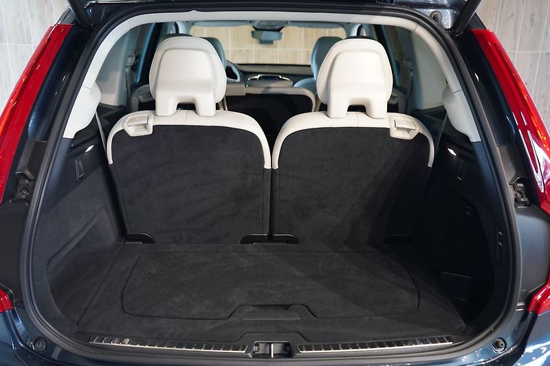Volvo XC90 B5 PLUS AWD, Vzduch, Ventilace - fotka 11 z 47