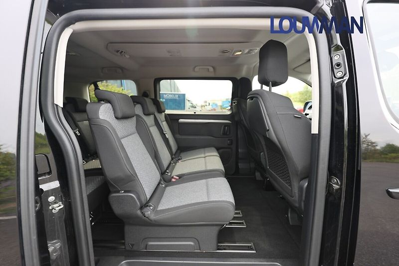 Toyota ProAce Verso 5D - L1 - 2.0L Diesel  - 8 AT - fotka 20 z 25