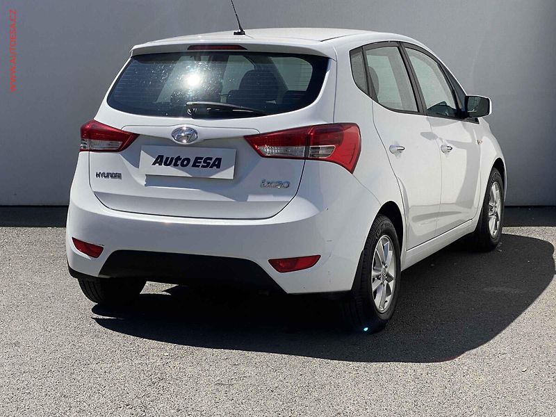 Hyundai ix20 (2017) 1.4i, ČR, Klima - fotka 4 z 16