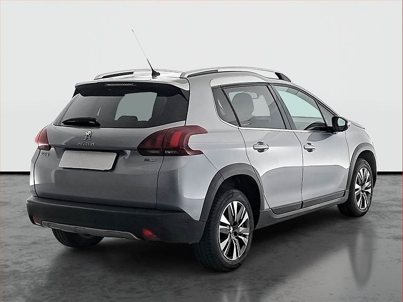 Peugeot 2008 (2016) Allure 1.2 PureTech, Automat - fotka 5 z 18