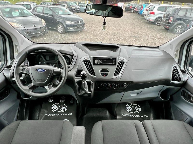 Ford Transit Custom (2018) 2.0 TDCi 77 kW L1 9 míst - fotka 3 z 3