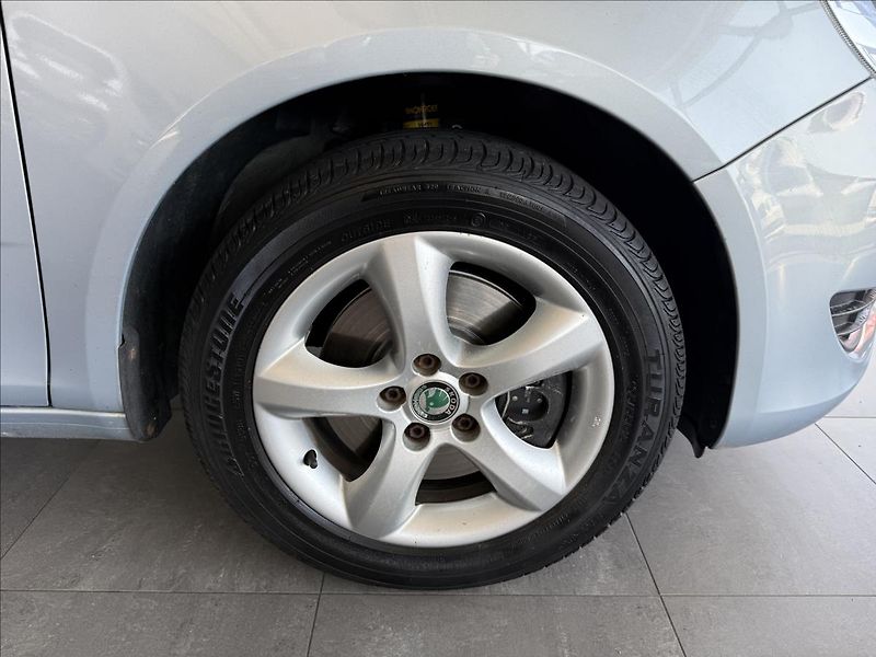Škoda Fabia 1,2   TSI 77kW,1.MAJ,SERVISKA - fotka 22 z 22