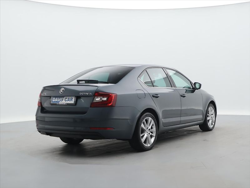 Škoda Octavia 1,8 TSI 132kW Style CZ - fotka 7 z 27