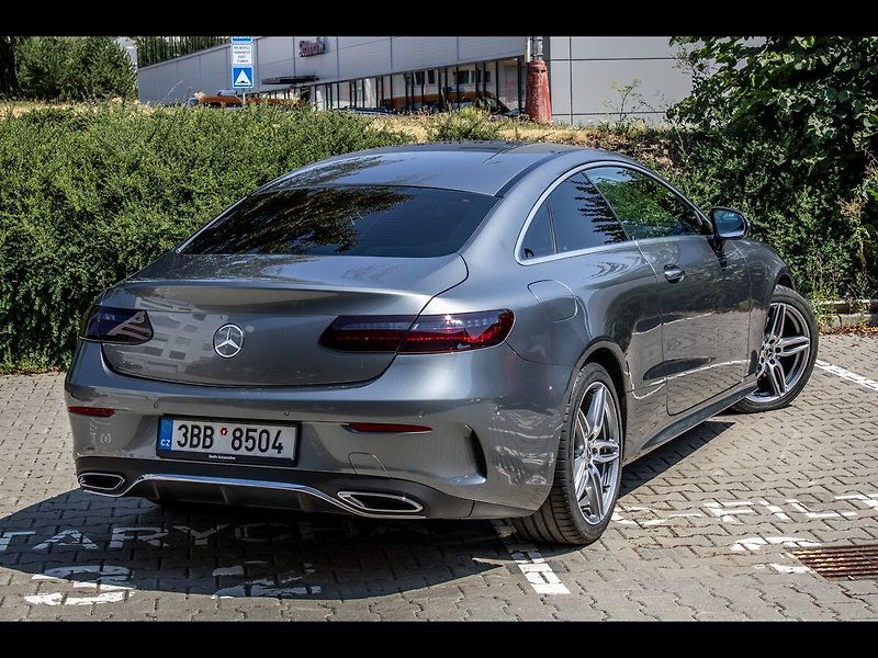 Mercedes-Benz Třídy E D 2017 AT 143kW - fotka 4 z 26