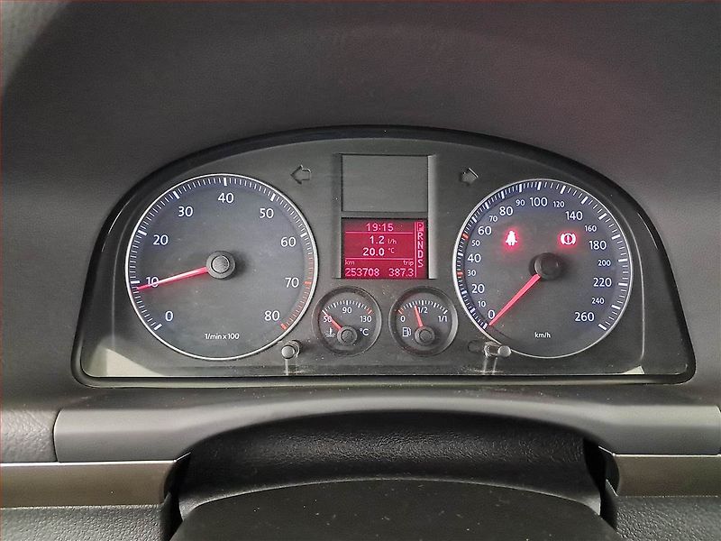 Volkswagen Touran (2007) 1.4 TSI, Automat, 7 míst - fotka 11 z 18