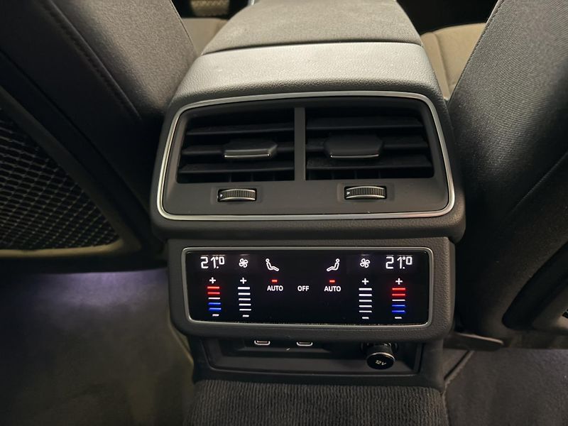 Audi A6 2.0TDi 120kW - fotka 18 z 23