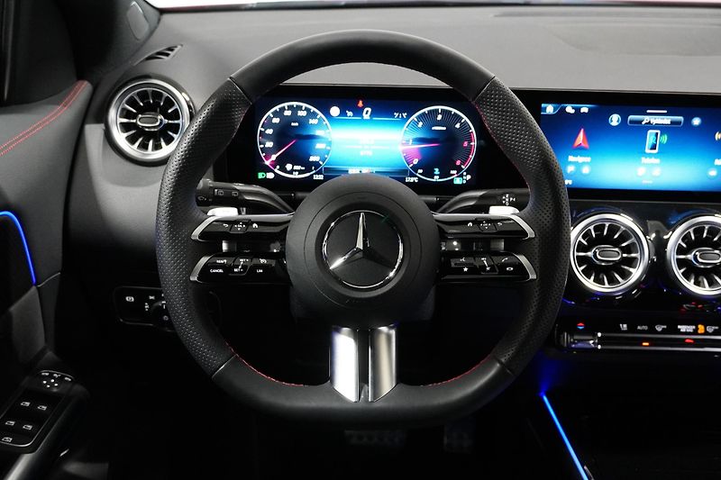 Mercedes-Benz GLA 200D,AMG,DPH,Paměť.sedadla - fotka 22 z 33