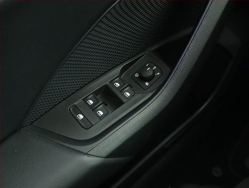Škoda Octavia (2023) 2.0 TDI, Automat, Serv.kniha - fotka 16 z 16