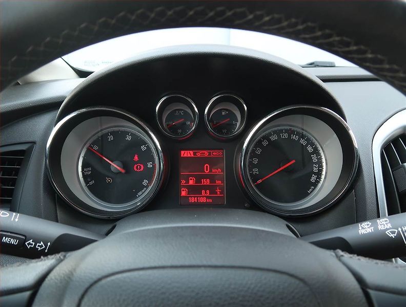 Opel Astra (2016) 1.6 CDTI, Tempomat - fotka 11 z 15