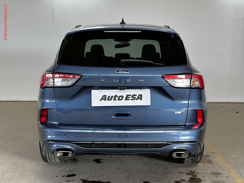 Ford Kuga (2020) 2.0 TDCi, ČR, ST-Line - fotka 5 z 20