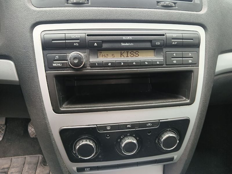 Škoda Octavia 1.9 TDI 4x4 Combi - fotka 12 z 18