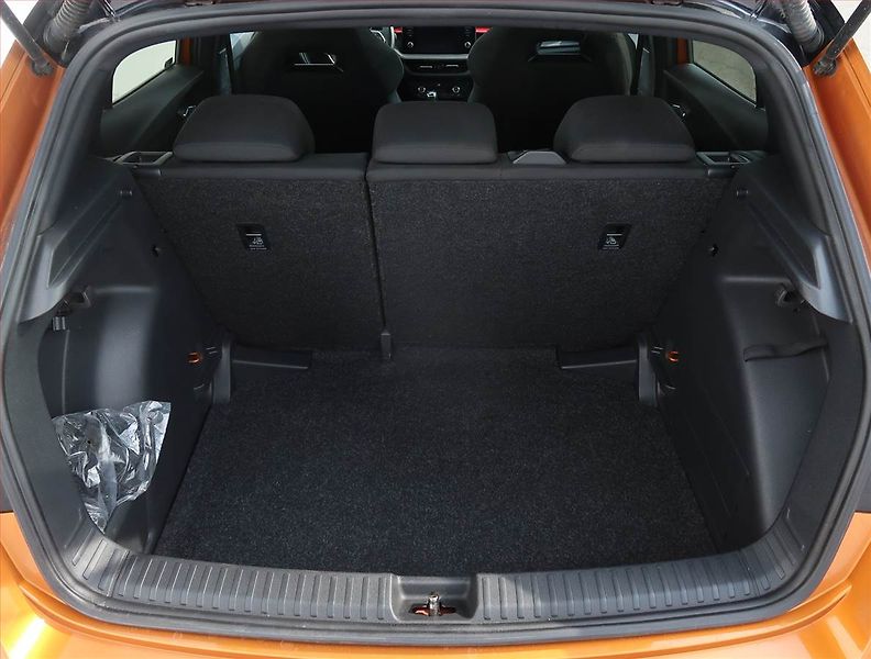 Škoda Fabia (2023) Monte Carlo 1.0 TSI - fotka 13 z 19