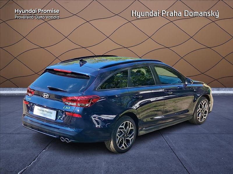 Hyundai i30 1,0   TGDI,DCT, NLINE SAFETY - fotka 6 z 9
