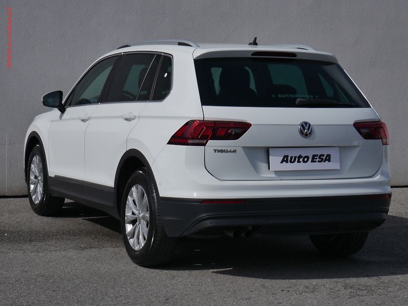 Volkswagen Tiguan (2018) 1.4 TSi, ČR, Marathon, navi - fotka 6 z 21