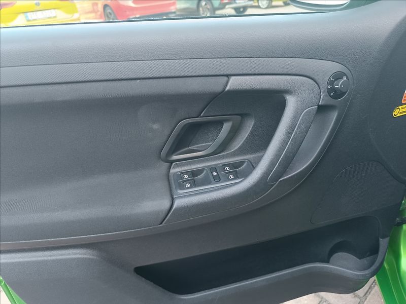 Škoda Fabia 1,2 TSi NA SERVISU - fotka 12 z 19
