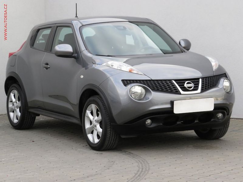 Nissan Juke (2013) 1.6 x-tronic, navi, +kola - fotka 1 z 3