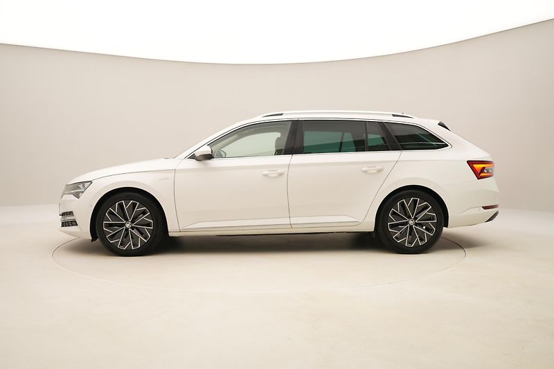 Škoda Superb COMBI 2.0TDI L&K DSG CZ - fotka 9 z 64