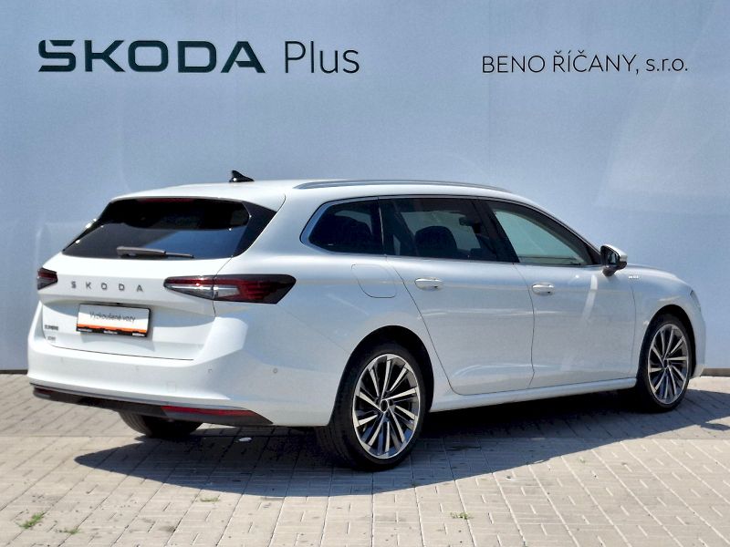 Škoda Superb (2024) Combi L&K DSG 2,0TDi 110kW - fotka 2 z 35
