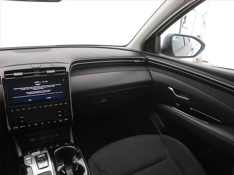 Hyundai Tucson (2021) 1.6 T-GDI HEV - fotka 8 z 18