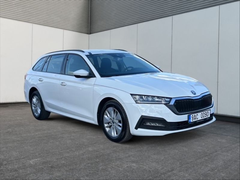 Škoda Octavia 1,5 TSI 110 Ambition - fotka 1 z 11